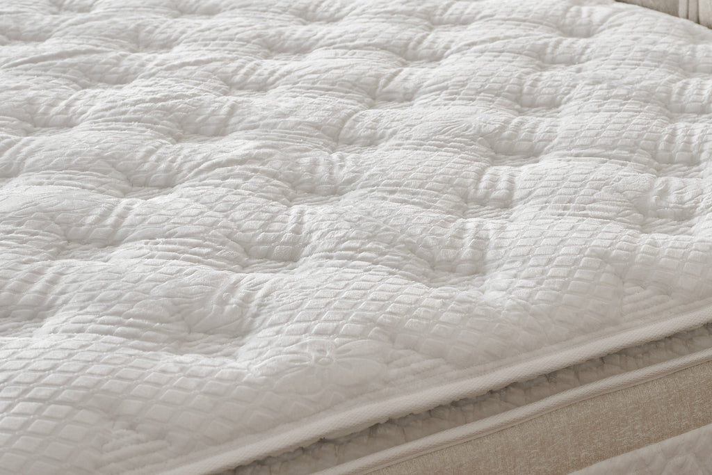 Athena – Maison Noir by Kara